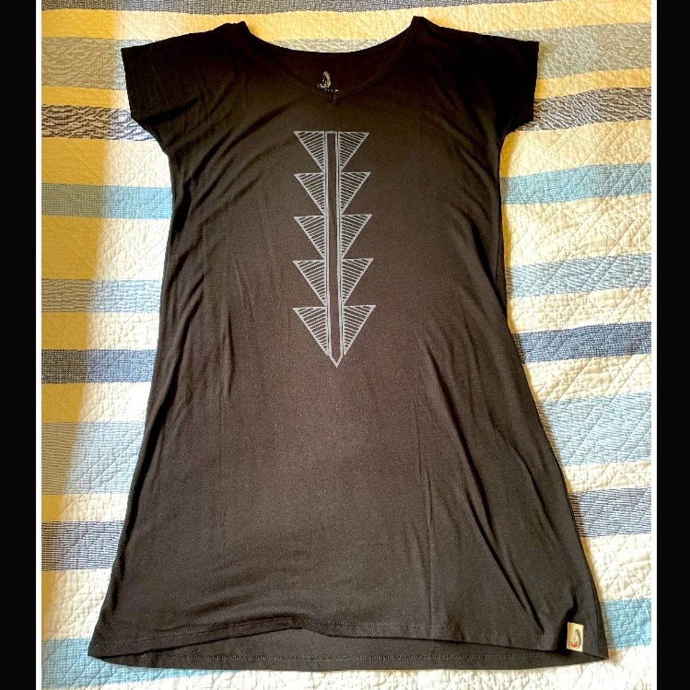 Hinano T-shirt dress (BNWOT)